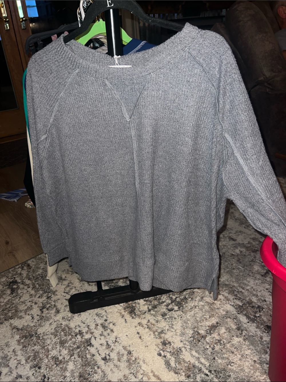 Andree by unit  Gray Crew Neck Sweater